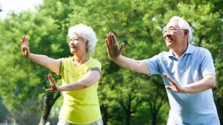 老龄化孕育10万亿市场：四大类企业争相布局康养产业