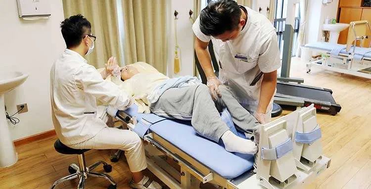 都叫“养老院”，差异却很大，人过六十不知道会吃亏